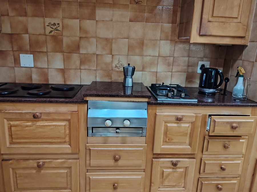 3 Bedroom Property for Sale in Golden Acre Western Cape